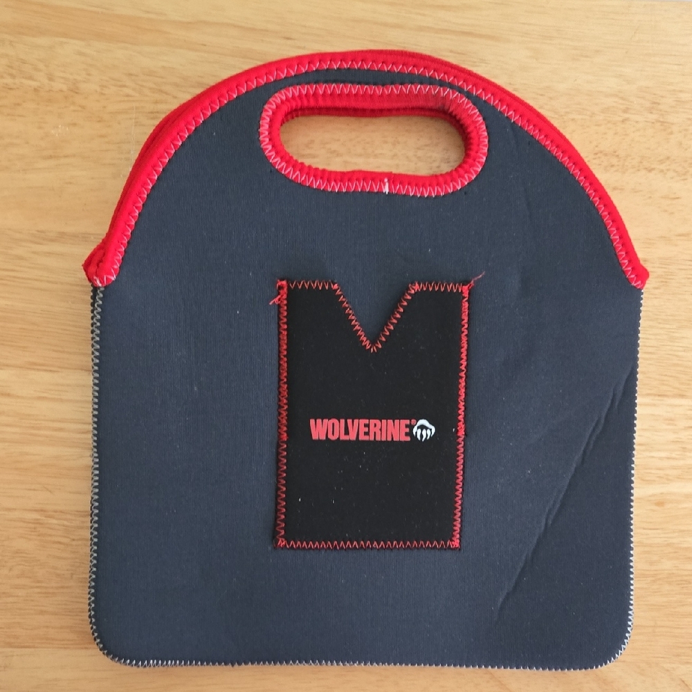 Wolverine Six Slot Onsulated Beverage Black and Red Carrier